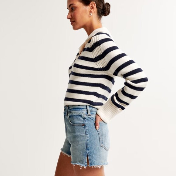 Abercrombie & Fitch Light Medium High Rise Mom Short (size 27/4) - Picture 3 of 9